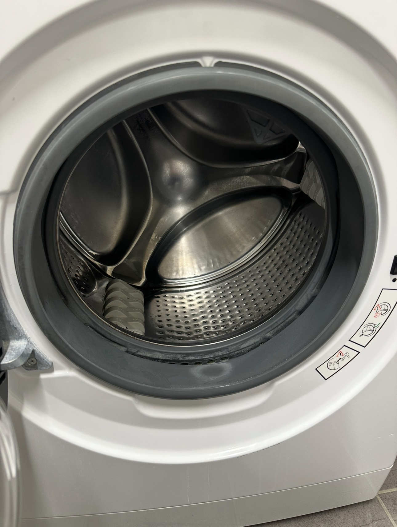 Whirlpool tvättmaskin 7 kg – FSCR70411 (6th Sense) - Bild 4