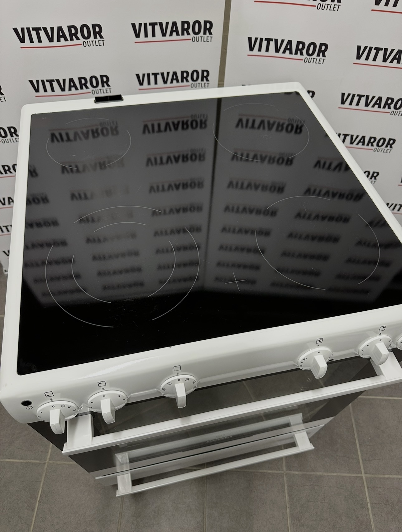 Electrolux Spis med Glaskeramikhäll – 60 cm (Vit) - Bild 7