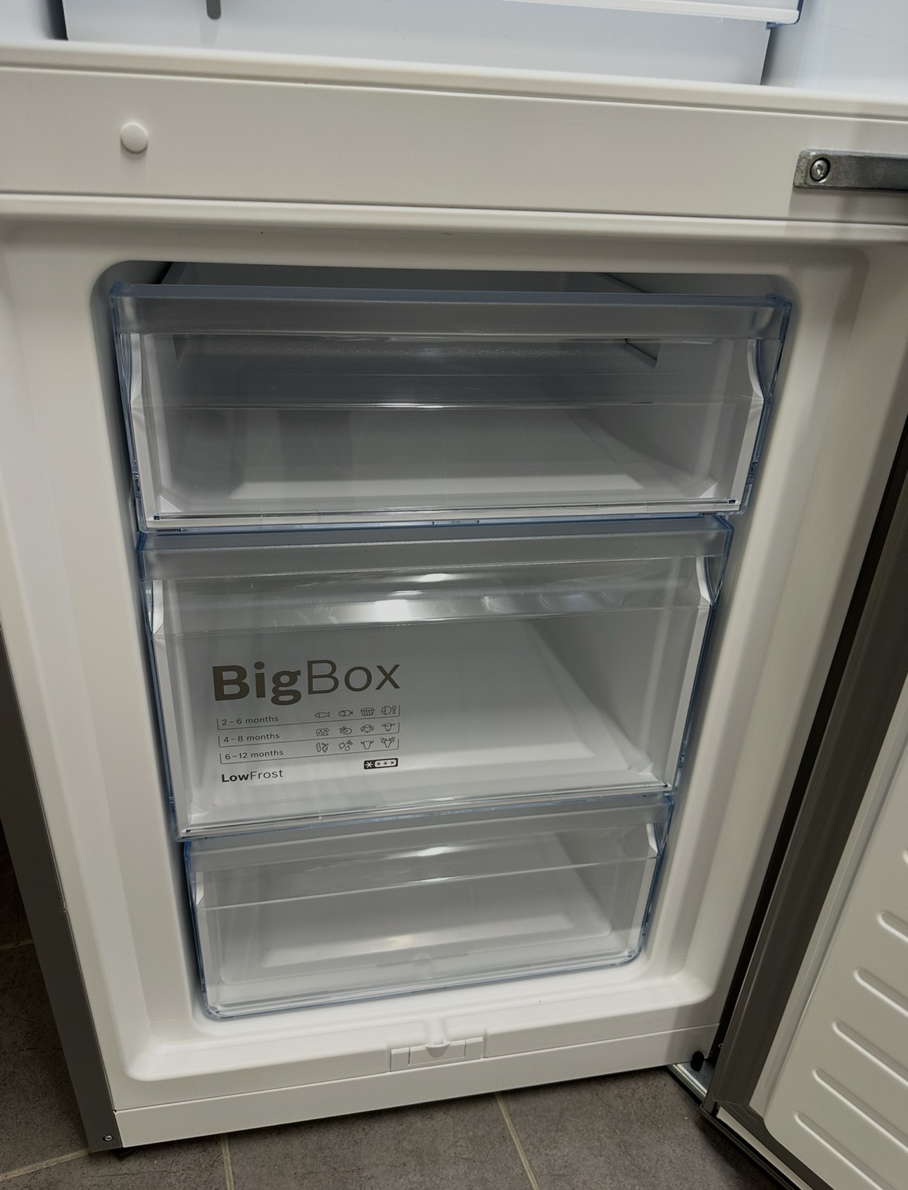 Bosch Kyl/Frys – 175 cm – Rostfri look – VitaFresh & BigBox begagnad - Bild 8