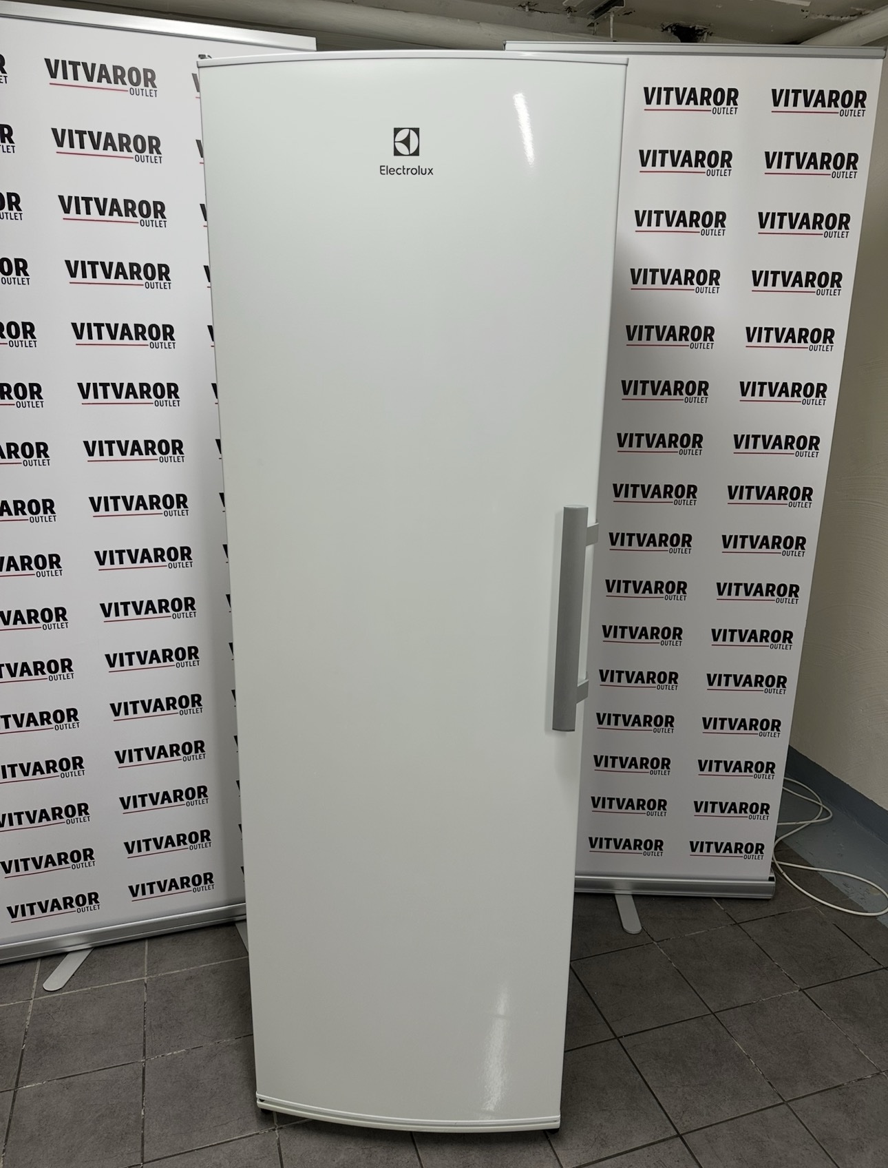 Electrolux frysskåp (modell EUF2745AOW) i mycket bra skick - Bild 6