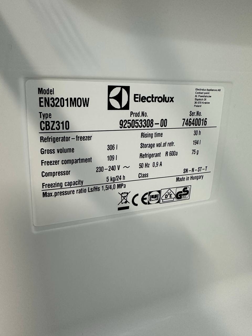 Begagnad Electrolux kyl/frys i vit färg säljes 174 cm höjd - Bild 8