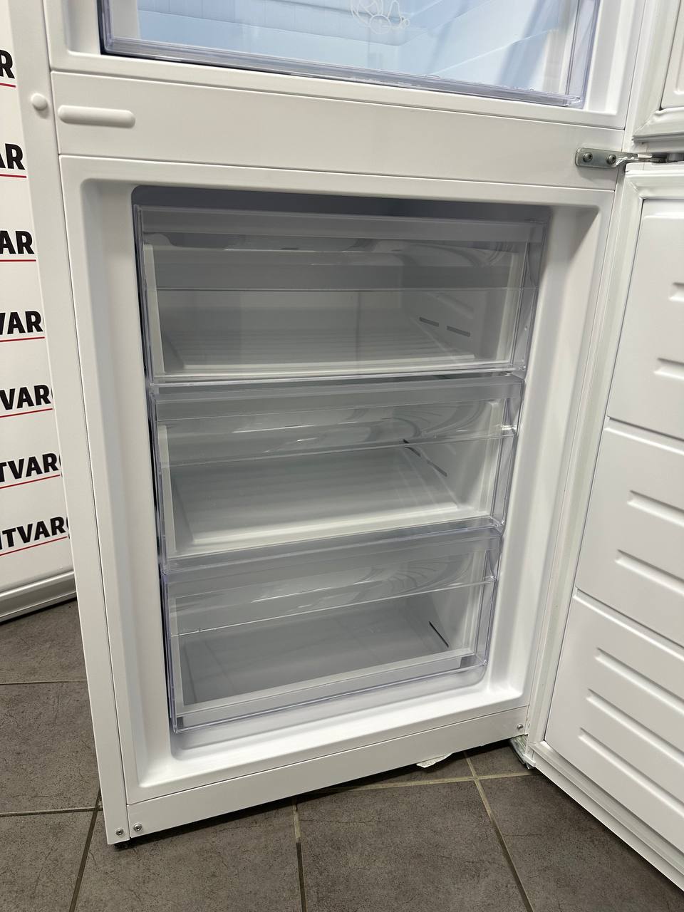 Begagnad Electrolux Kyl/Frys 339L DynamicAir - Bild 6