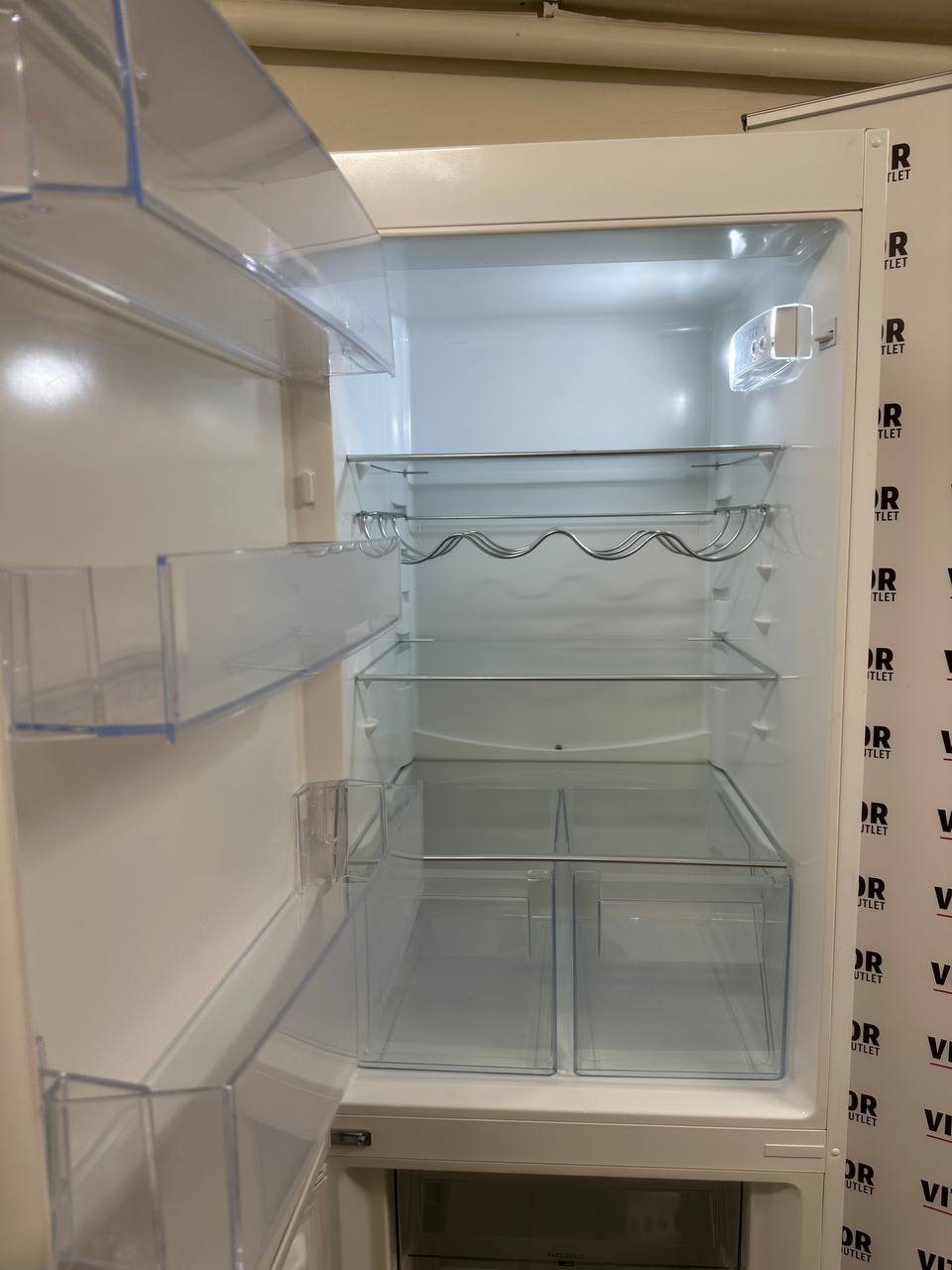 Begagnad Electrolux LNT5NF33W3 Kyl/Frys 220/72L Vit - Bild 4