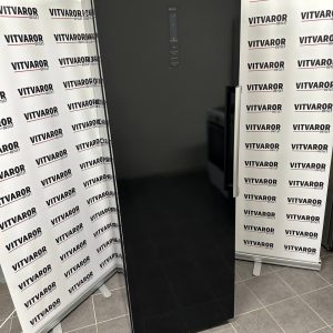 Begagnad Samsung RZ32M7535BC frysskåp svart front