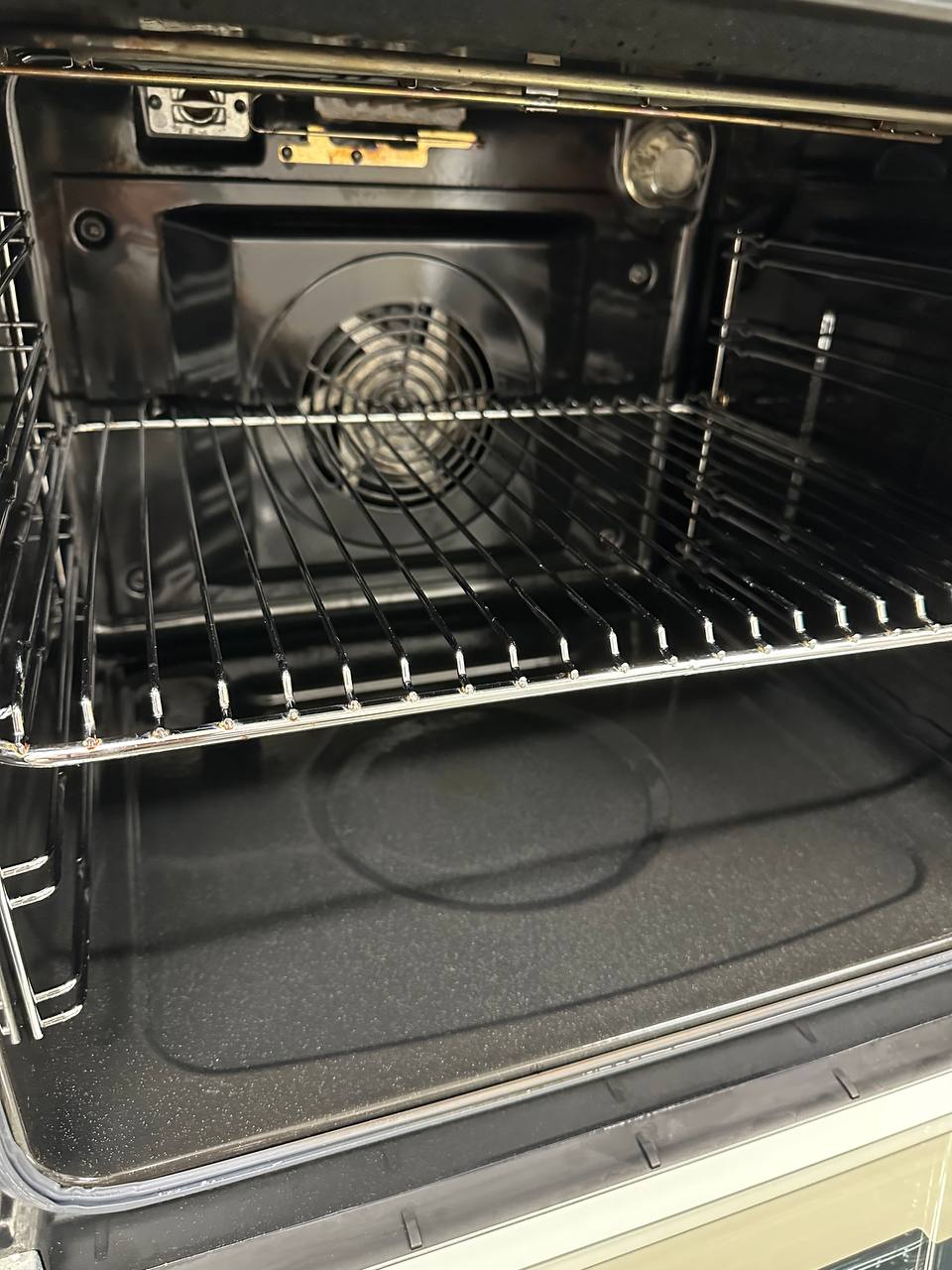 Electrolux EKC6051BOW Glaskeramikspis 60 cm Varmluftsugn 72 L Vit - Bild 5
