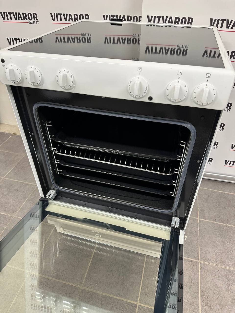 Electrolux EKC6051BOW Glaskeramikspis 60 cm Varmluftsugn 72 L Vit - Bild 4