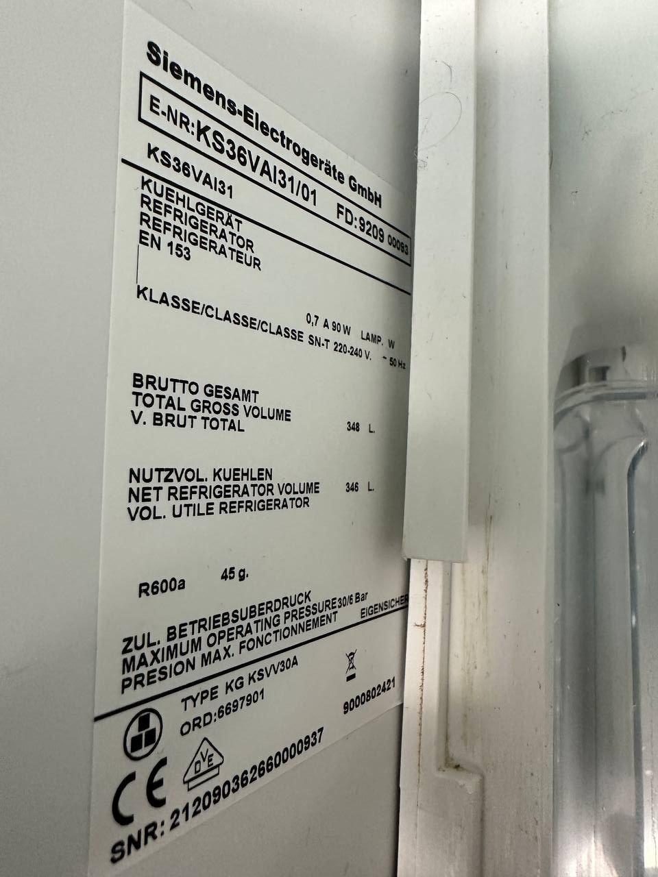 Begagnad Siemens kyl och frys från Svenska Vitvaror Outlet skylt