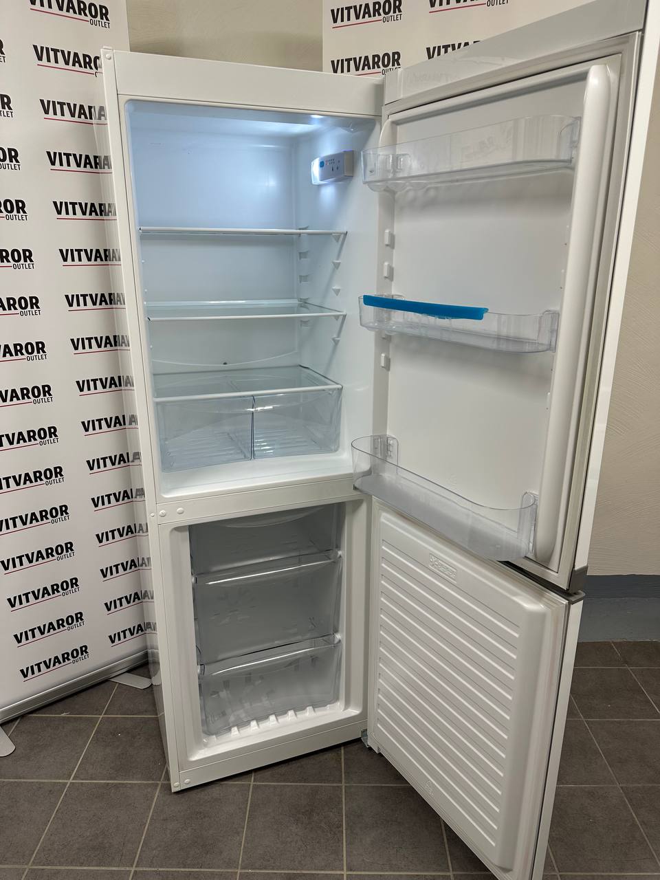 Elektro Helios KF32501 Kyl/Frys 285L – A+ – NoFrost Frys – 174,5 cm – Vit – Högerhängd - Bild 3