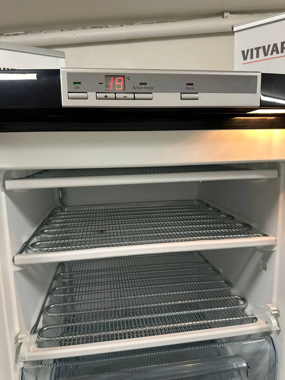 Husqvarna QT3089FX Rostfri Frys 268 L – 180 cm – Display – NoFrost - Bild 4