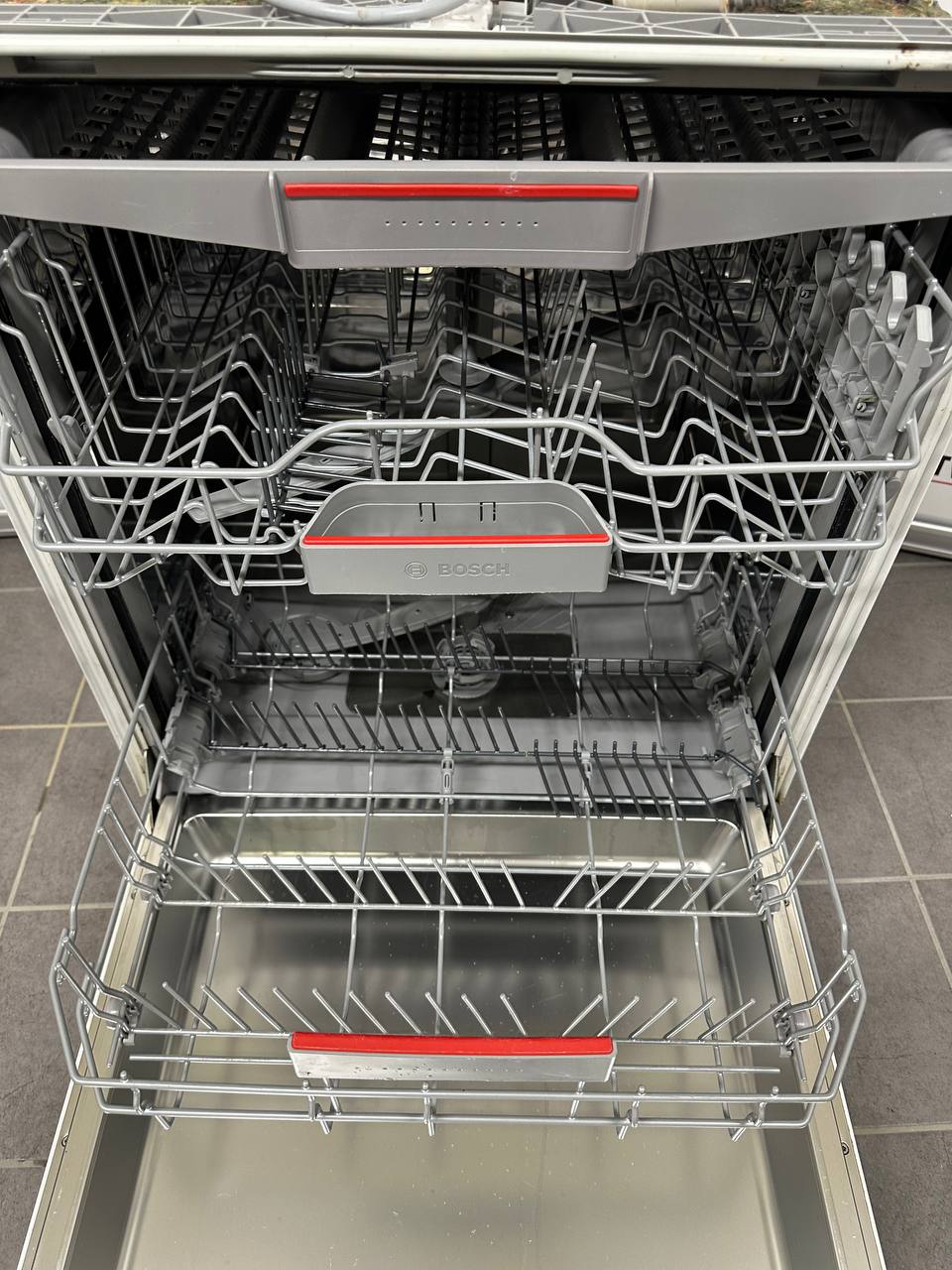 Bosch Serie 4 diskmaskin med VarioFlex-korgar