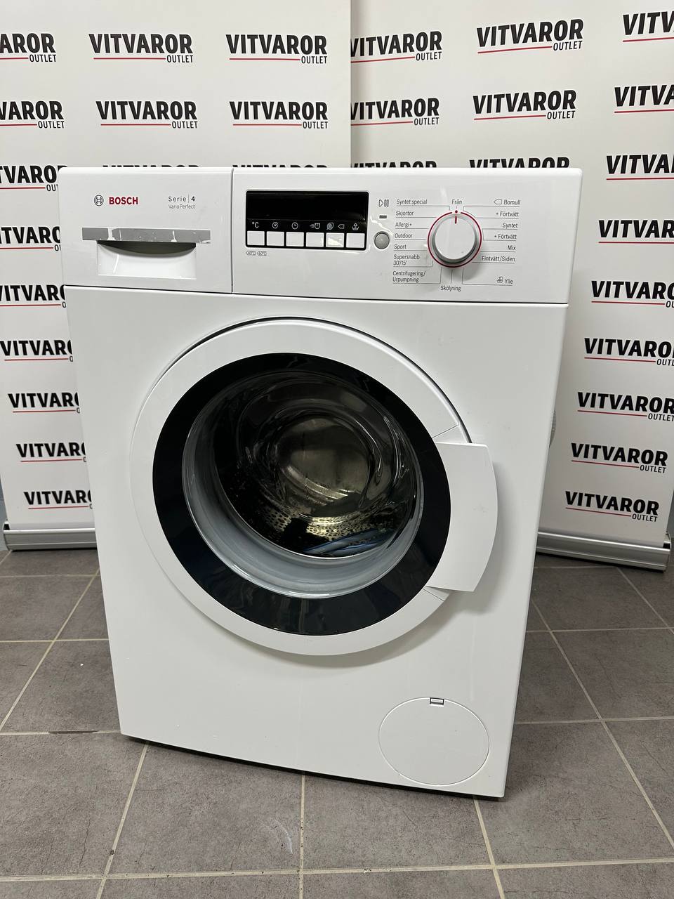 Begagnad Bosch tvättmaskin WAT284E9SN/20 framifrån