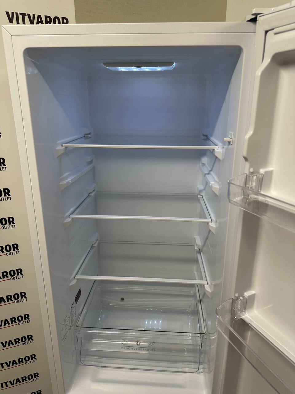 Senz SECR17755EW kylskåp invändigt