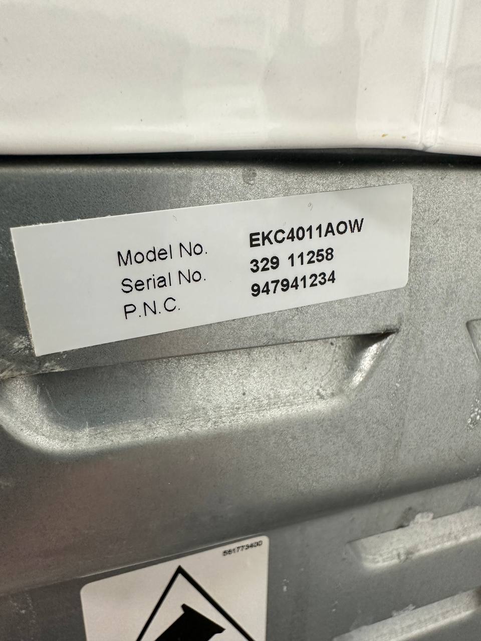 Electrolux EKC4011AOW spis modellskylt