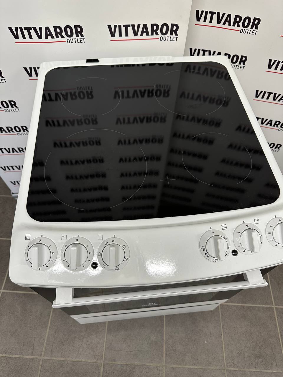 Electrolux EKC4011AOW spis 55 cm keramikhäll
