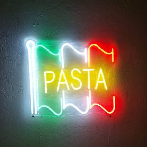 LED neonskylt Pasta 100 × 45 cm i italienska färger