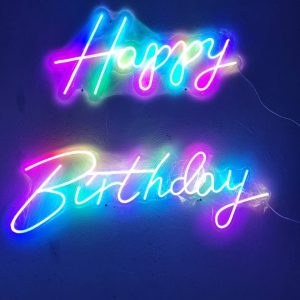 Happy Birthday RGB neonskylt med flerfärgad belysning