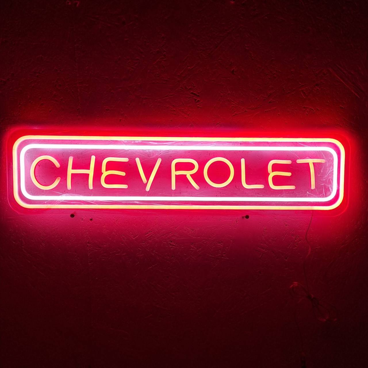 Chevrolet LED neonskylt 85×21 cm röd och vit
