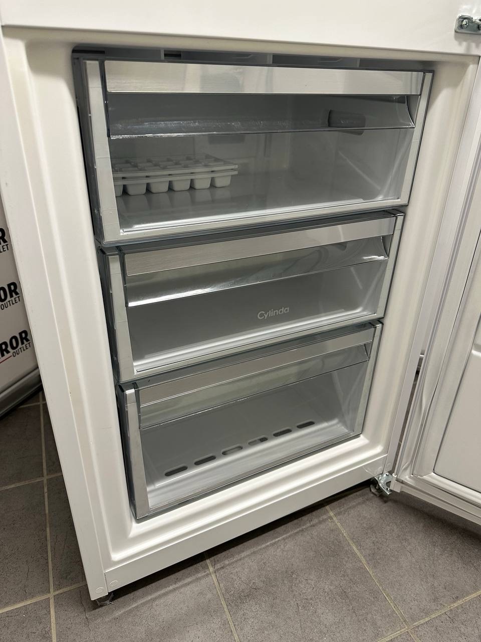 Begagnad Cylinda kyl/frys – 185 cm – A++ - Bild 9