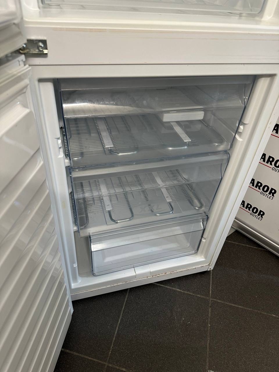 Begagnad Whirlpool kyl/frys – 175 cm - Bild 9