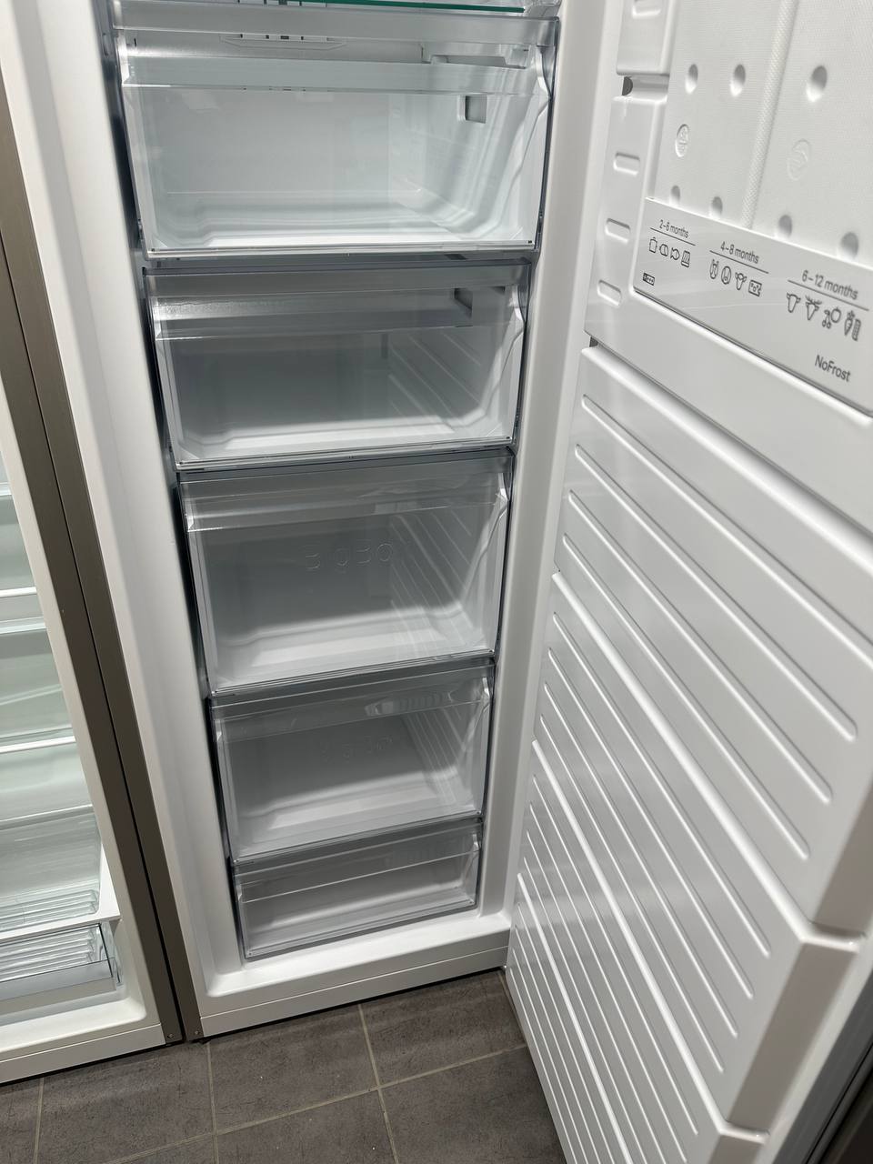 Siemens GS36NVI30 fryslådor NoFrost