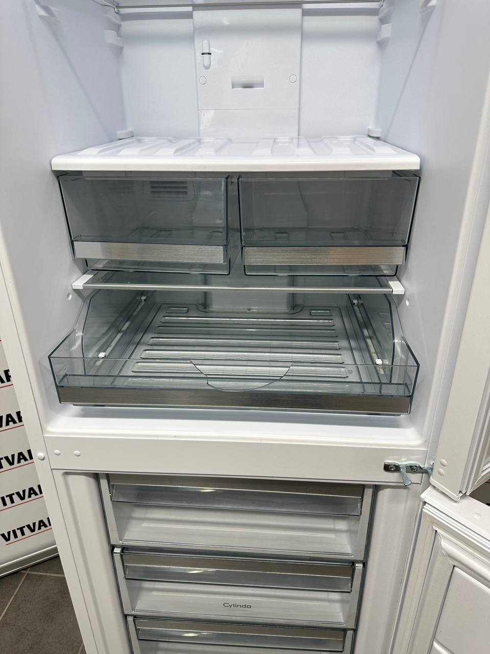 Cylinda kyl/frys 225 liter kyl och 72 liter frys