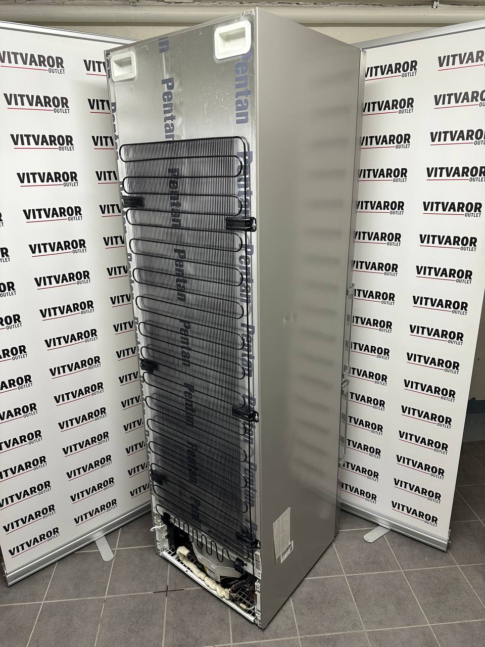 Siemens kyl frys KG39EAI40 baksida