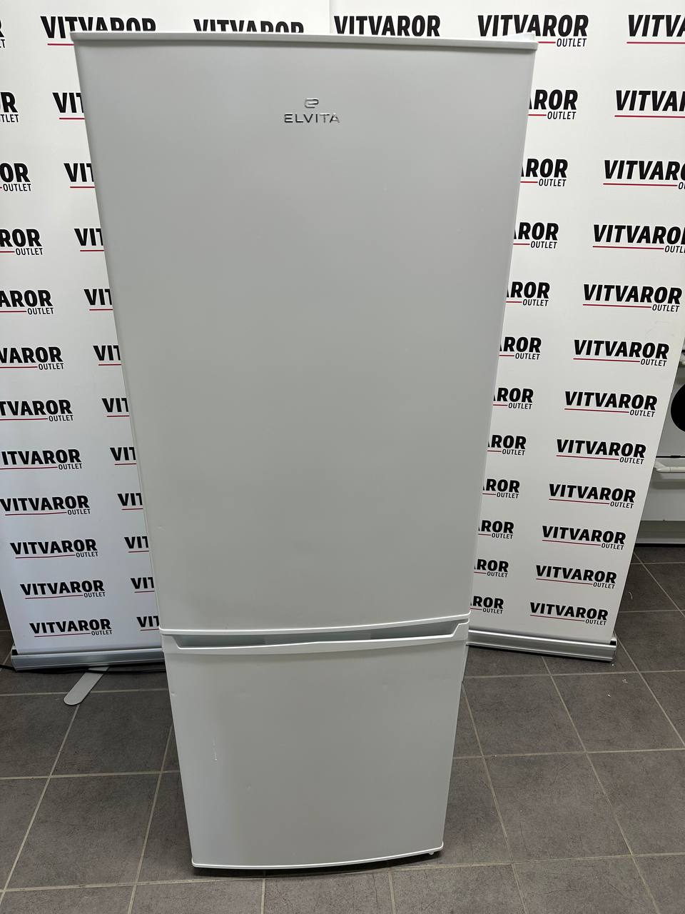 Begagnad Elvita kyl/frys CKF3143V vit