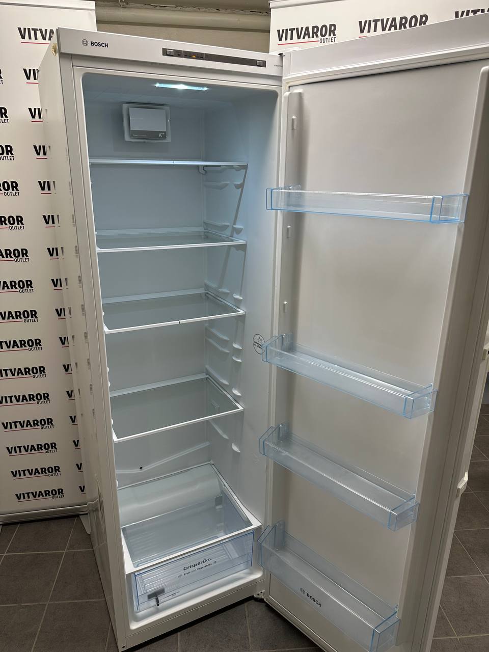 Bosch KSV36NW30 kylskåp invändigt