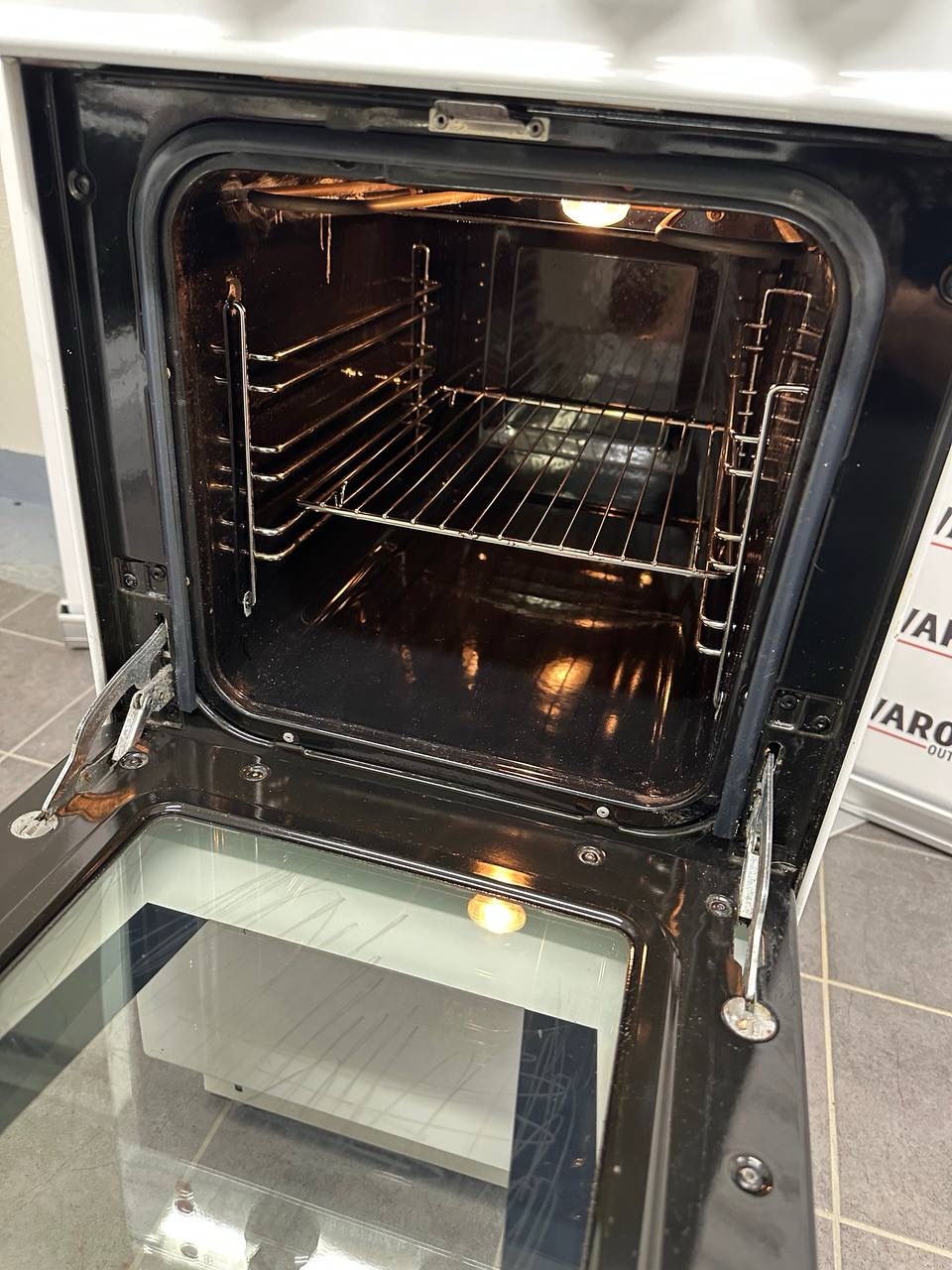Electrolux spis 40 cm invändig ugn med galler
