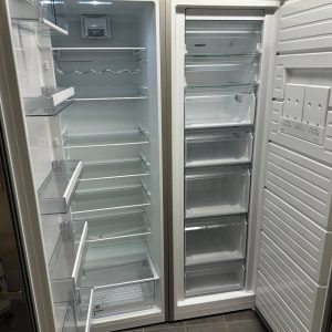 Siemens kyl och frys 583 liter invändigt