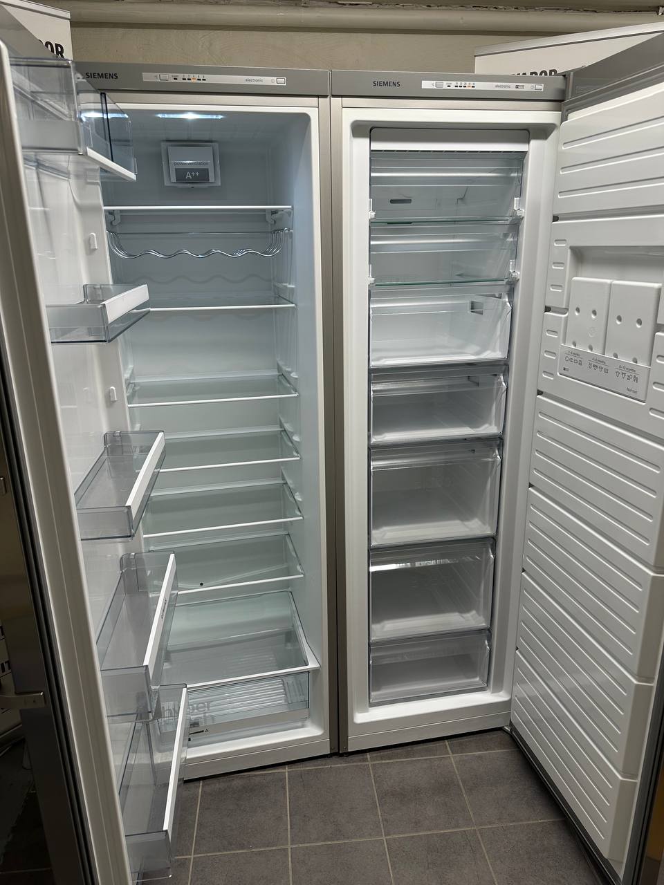 Siemens kyl och frys 583 liter invändigt