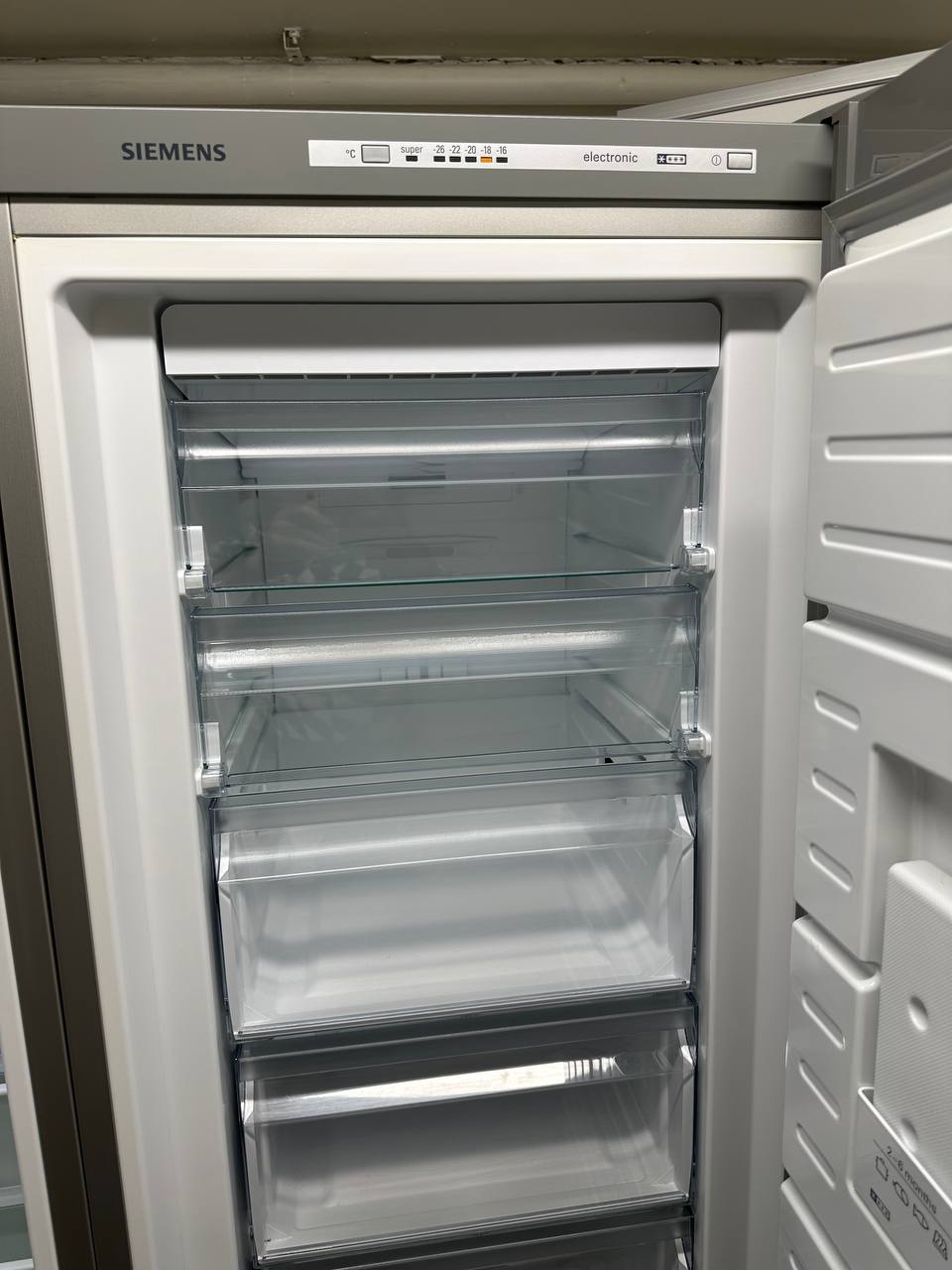 Siemens GS36NVI30 frysskåp NoFrost