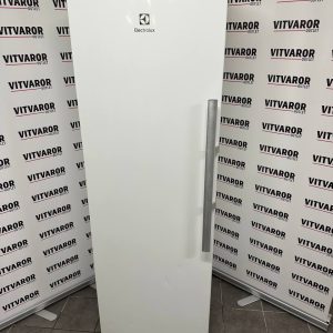 Begagnat Electrolux frysskåp NoFrost EUE2664MFW 223 L