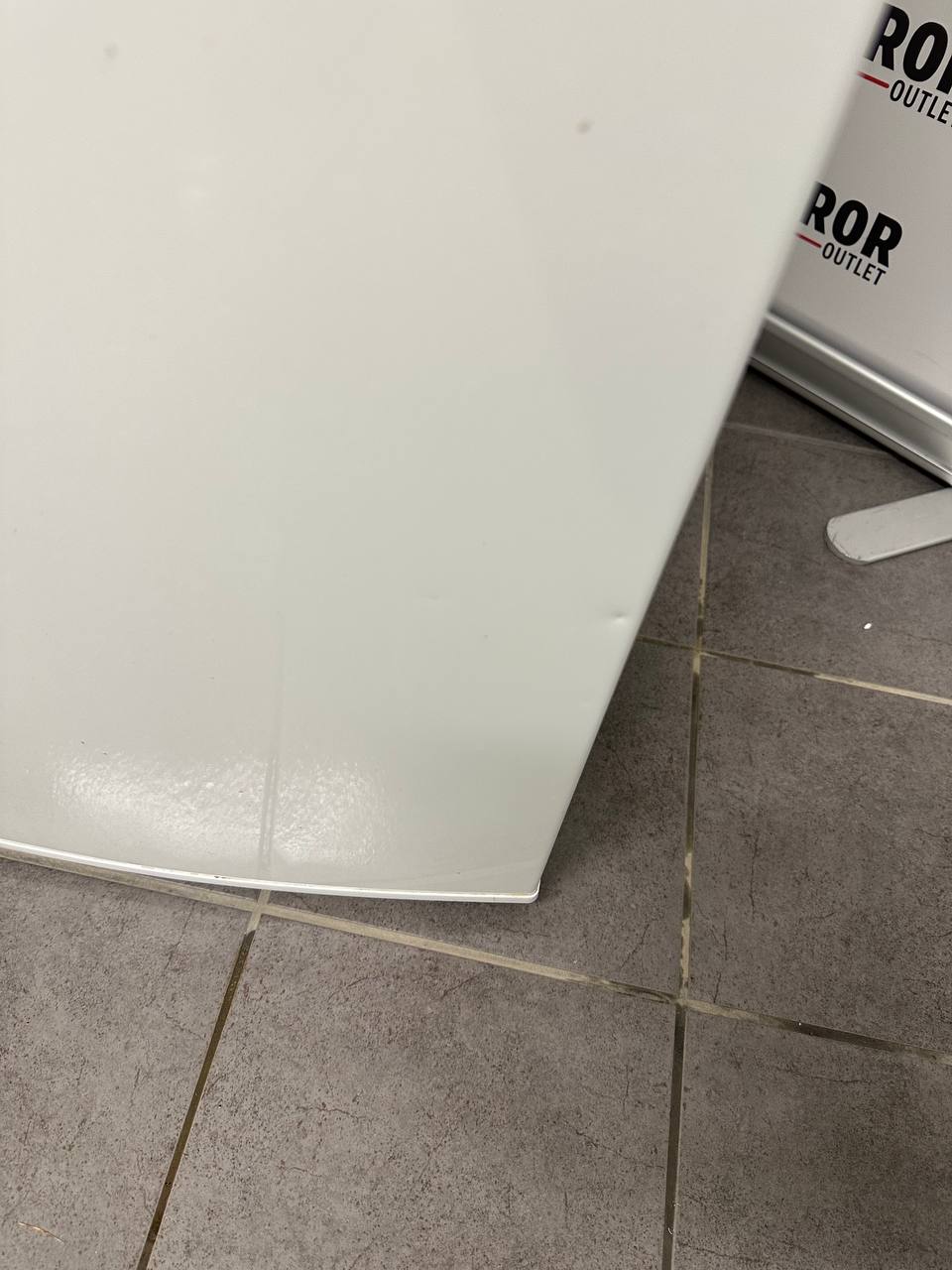 1. Begagnad Electrolux kyl frys med kosmetiska märken