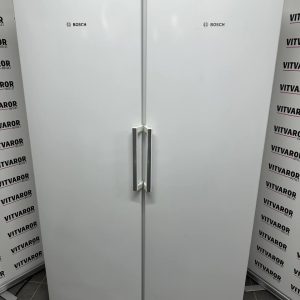 Begagnat Bosch kyl och frys paket KSR38V11 och GSN32V23 i vitt