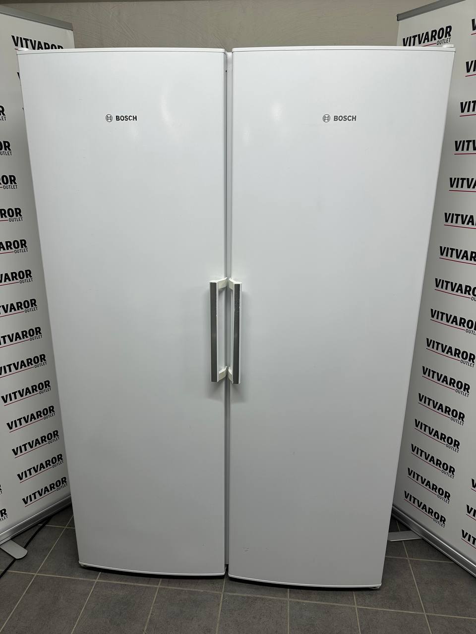 Begagnat Bosch kyl och frys paket KSR38V11 och GSN32V23 i vitt